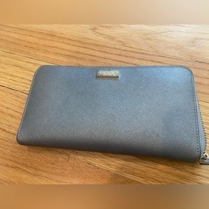 Kate Spade - Accordion Wallet - Silver Color